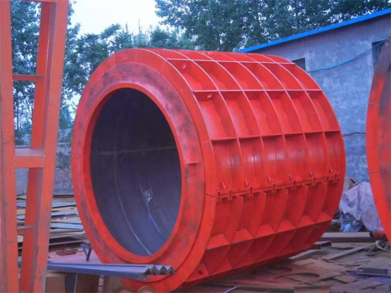Molde para tubos de concreto por rolos